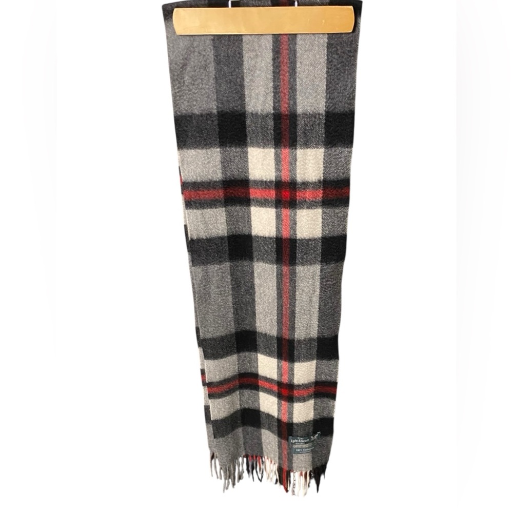 Lyle & Scott Black and Red Plaid Pants